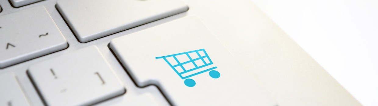 Tastatur mit Einkaufwagen-Symbol auf der Enter-Taste